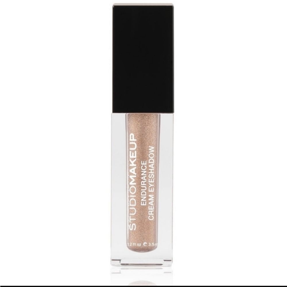 Studio Makeup Endurance Cream Eyeshadow in Gold 🪙 - Picture 3 of 4